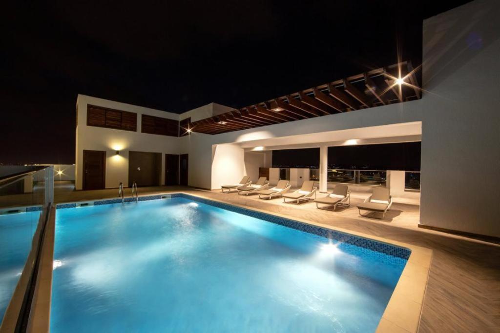 The Gallery Luxury Suites Cpg 东勒贡 外观 照片