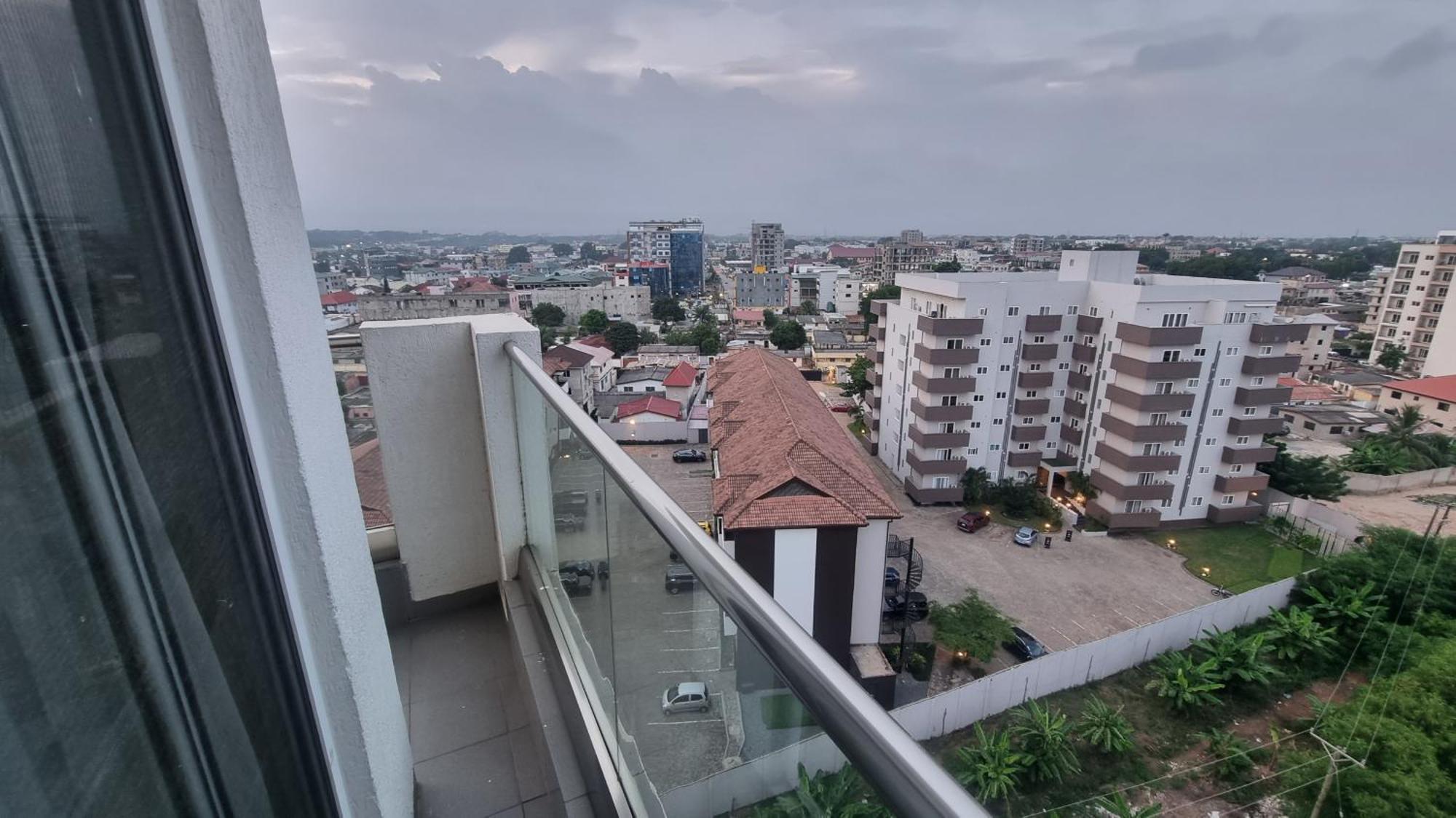 The Gallery Luxury Suites Cpg 东勒贡 外观 照片